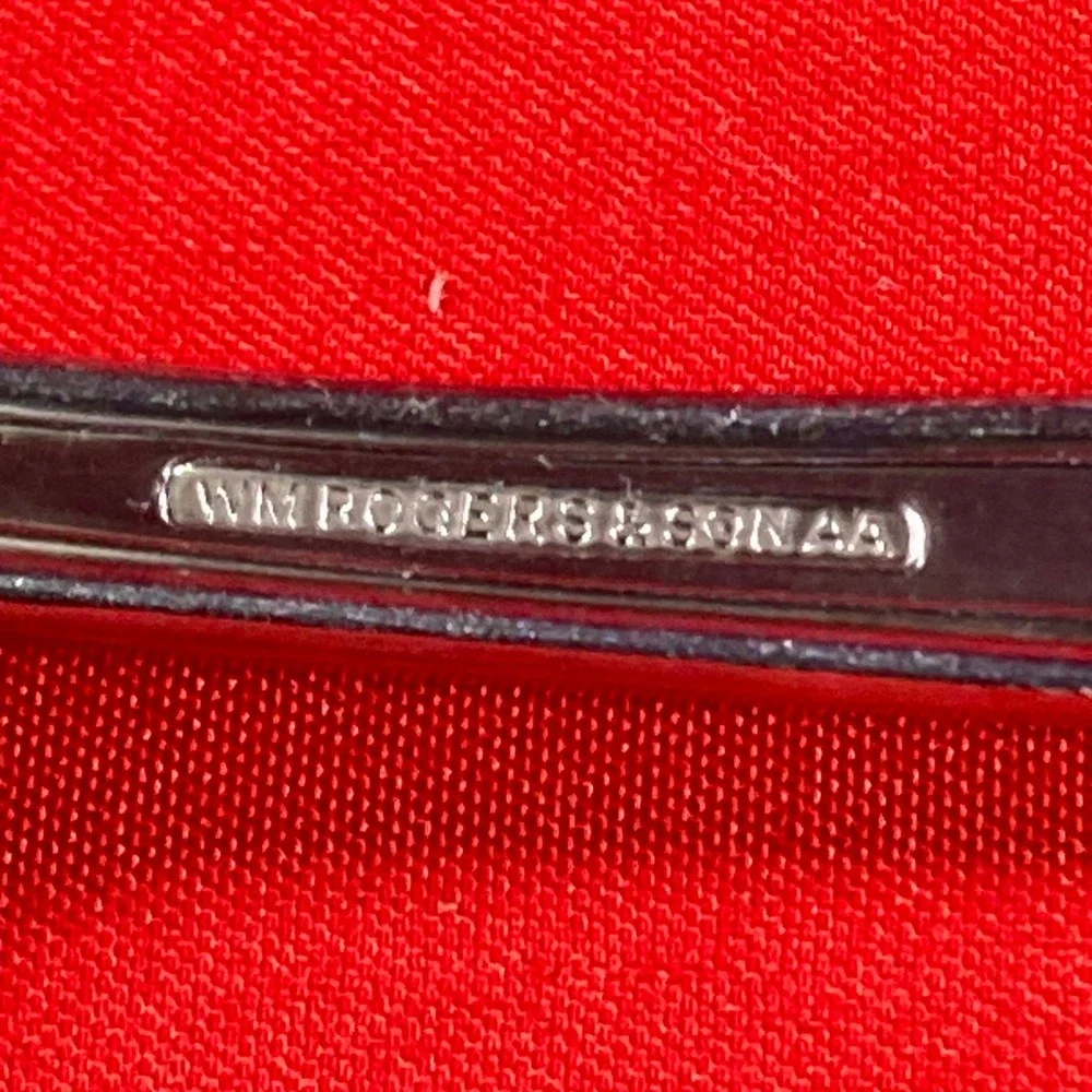 4 - Vtg Wm Rogers & Son Triumph Dessert or Soup Spoons 7.25